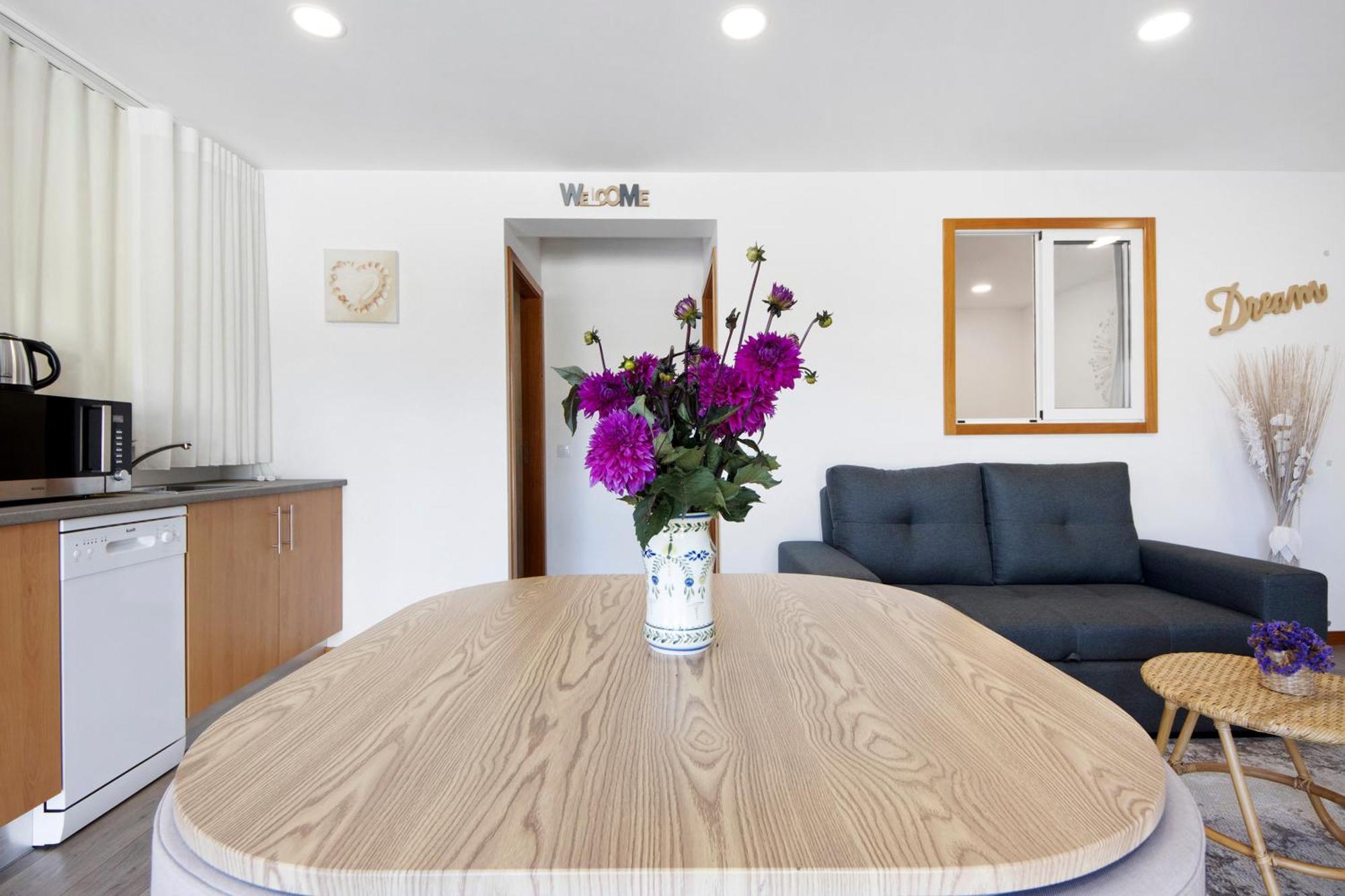 Lomi Com Piscina Apartament