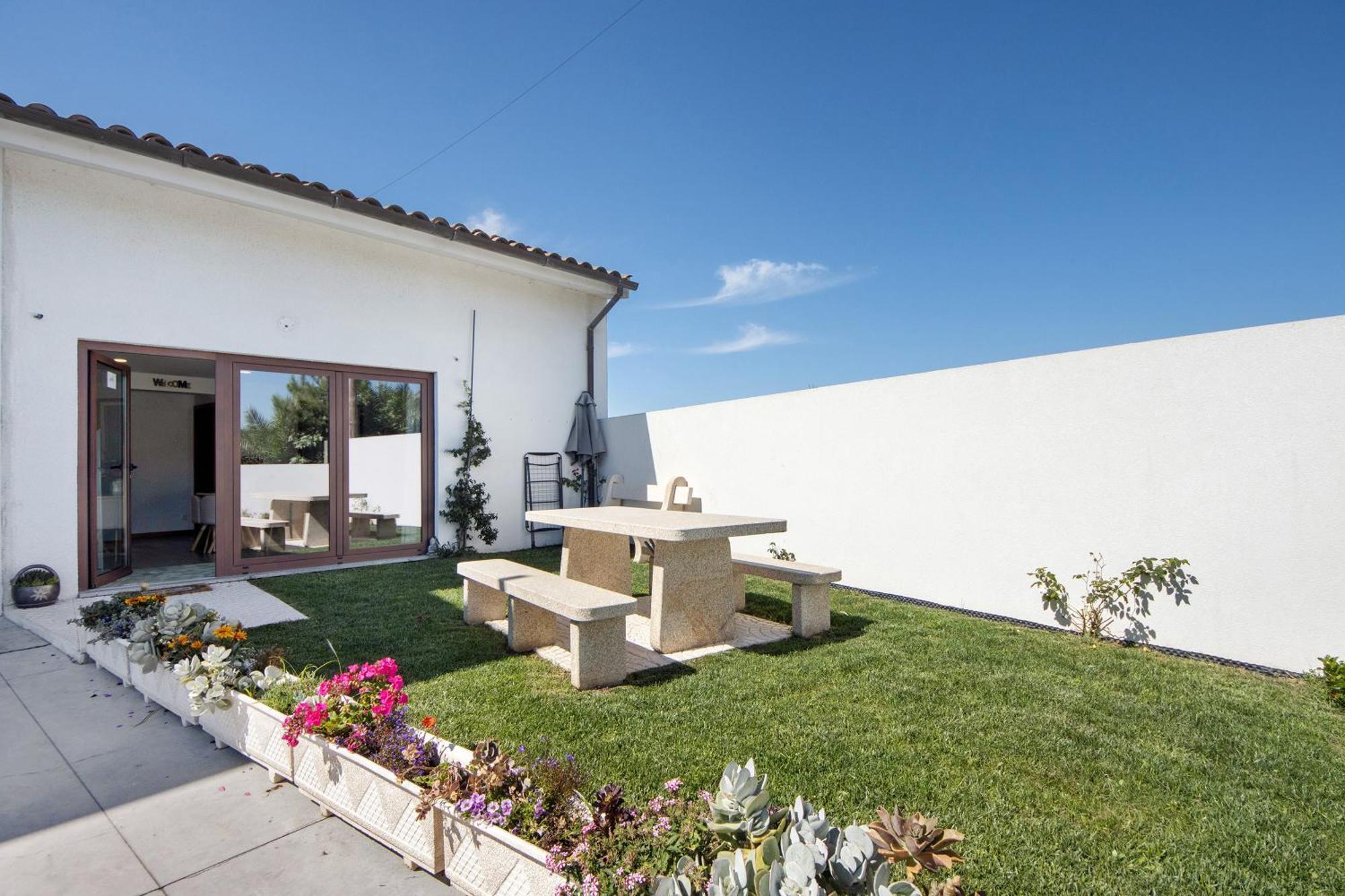Apartament Lomi Com Piscina